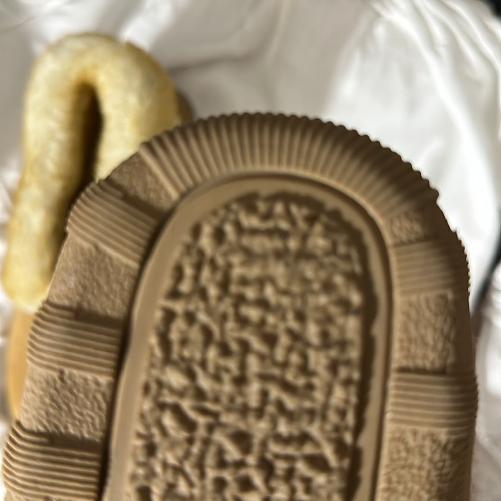 Guide Gear slippers - Picture 4 of 7